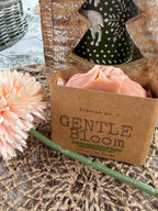 🌸 Gentle Bloom — Aloe & Colloidal Oat Luxury Soap