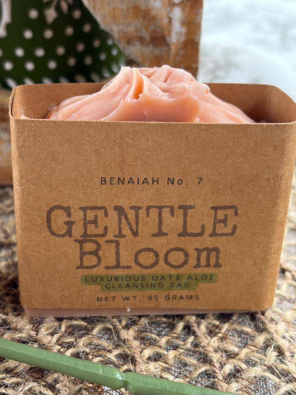 🌸 Gentle Bloom — Aloe & Colloidal Oat Luxury Soap
